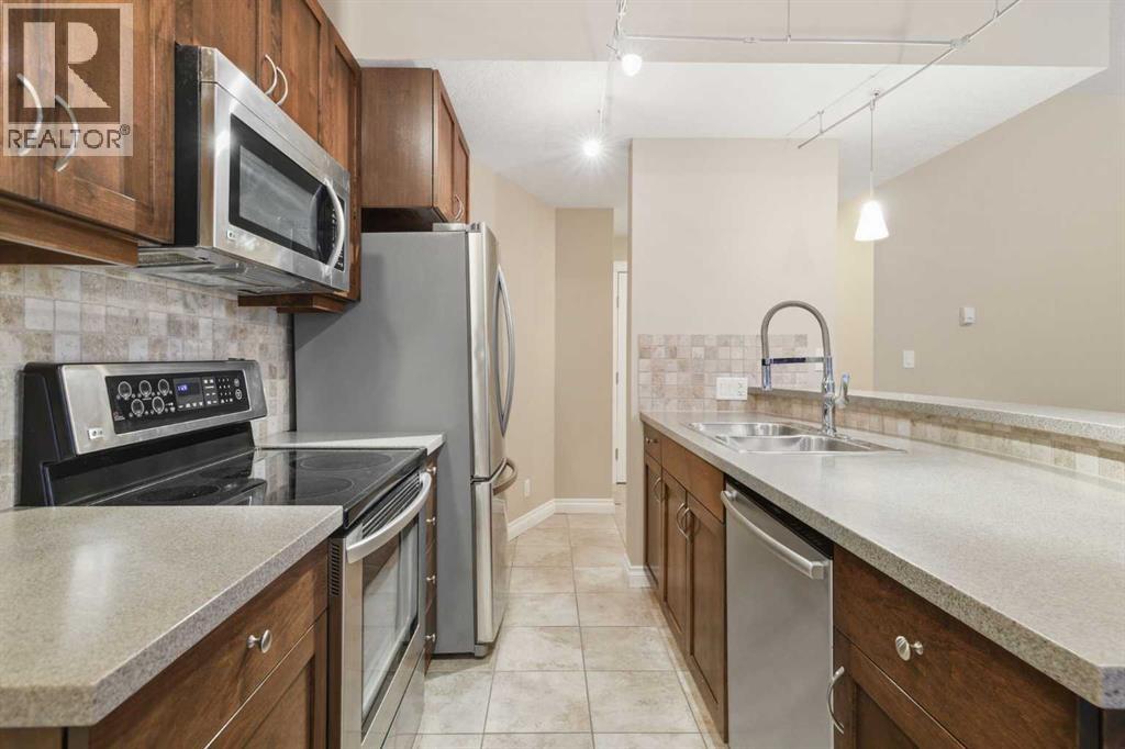 Single Family House for Sale in   Hemlock Crescent SW Spruce Cliff Calgary 