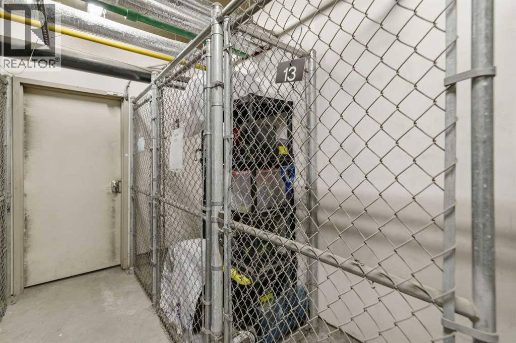 Single Family House for Sale in   Hemlock Crescent SW Spruce Cliff Calgary 