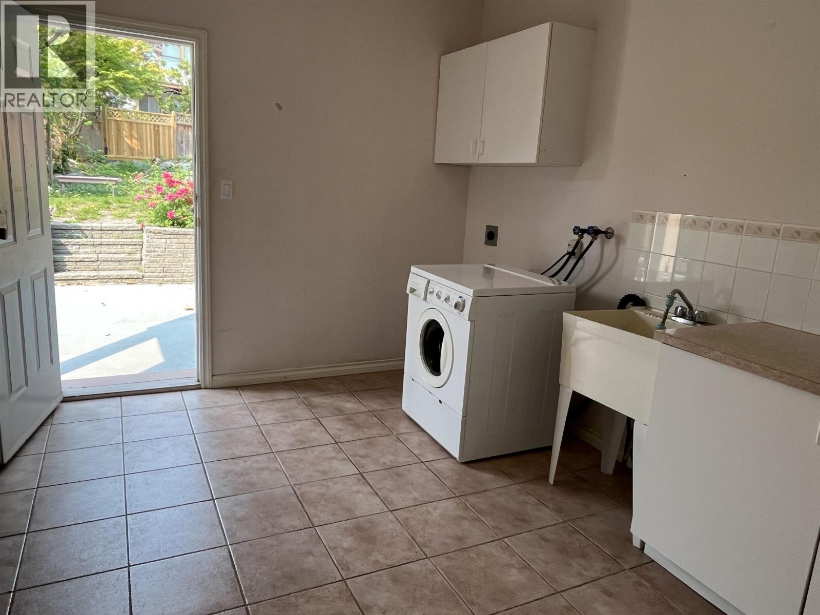 3147 SILVERTHRONE DRIVE, Coquitlam