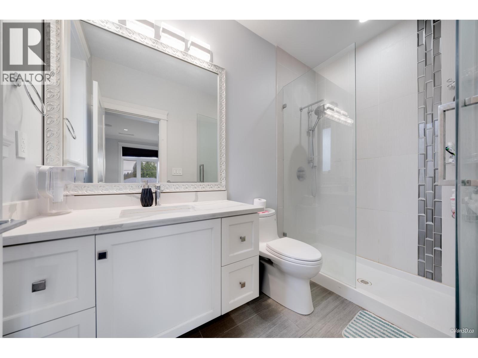 656 BLUE MOUNTAIN STREET, Coquitlam