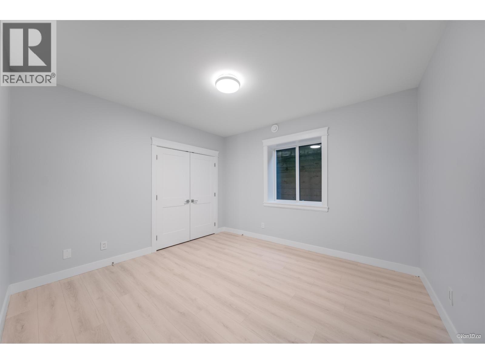 656 BLUE MOUNTAIN STREET, Coquitlam