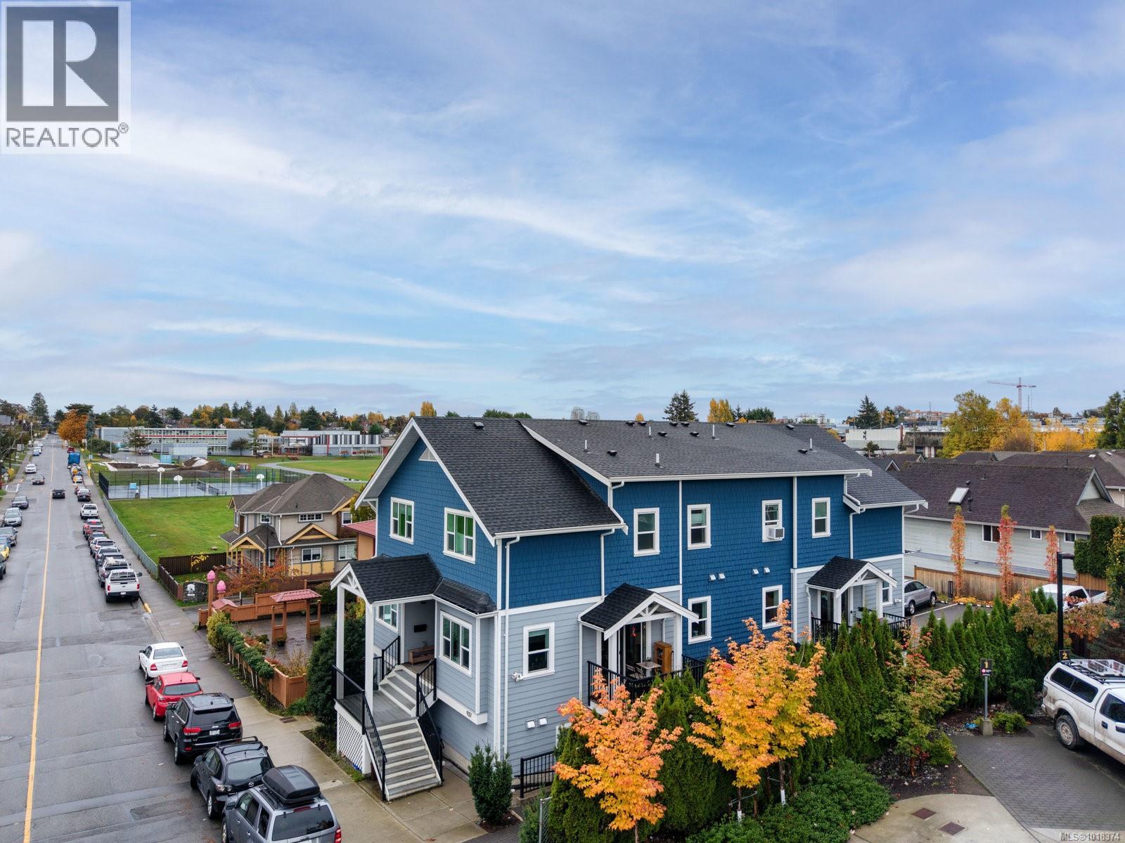 6 937 Colville Rd, Esquimalt