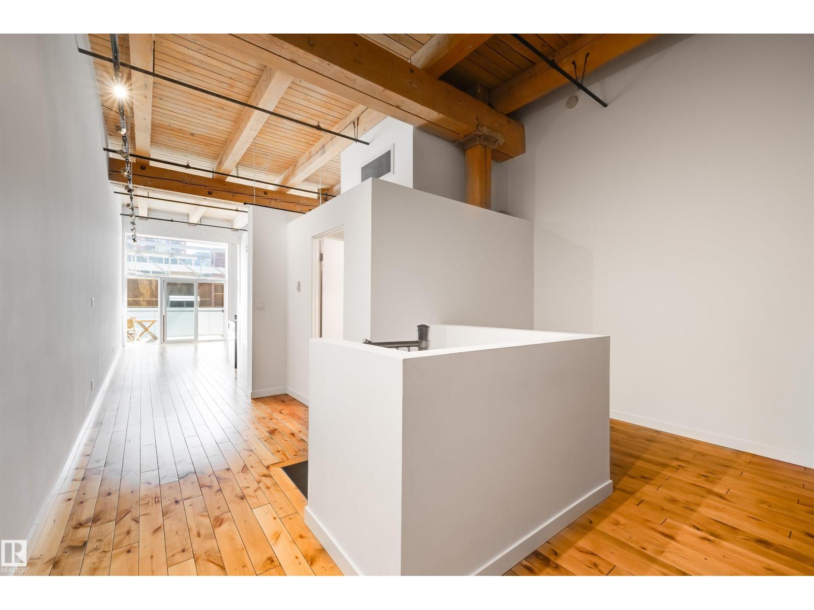 #104 10309 107 ST NW, Edmonton