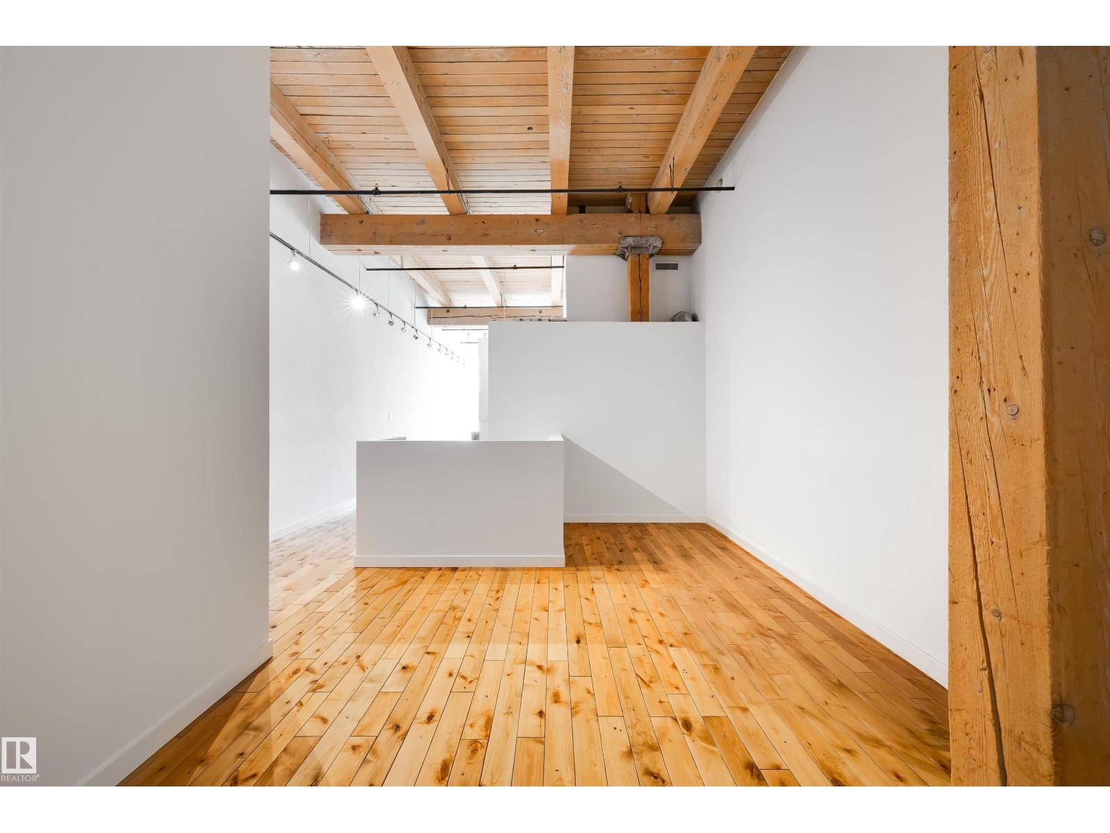 #104 10309 107 ST NW, Edmonton