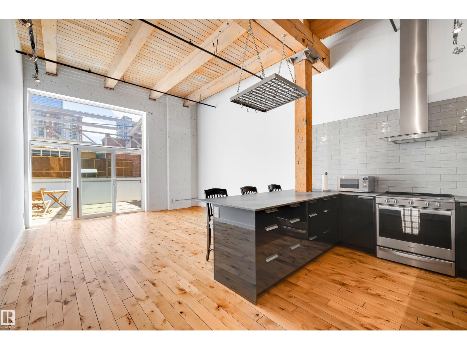 #104 10309 107 ST NW, Edmonton