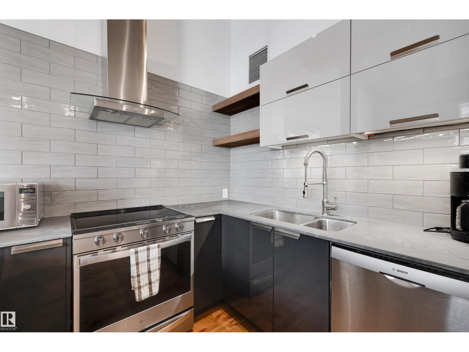 #104 10309 107 ST NW, Edmonton