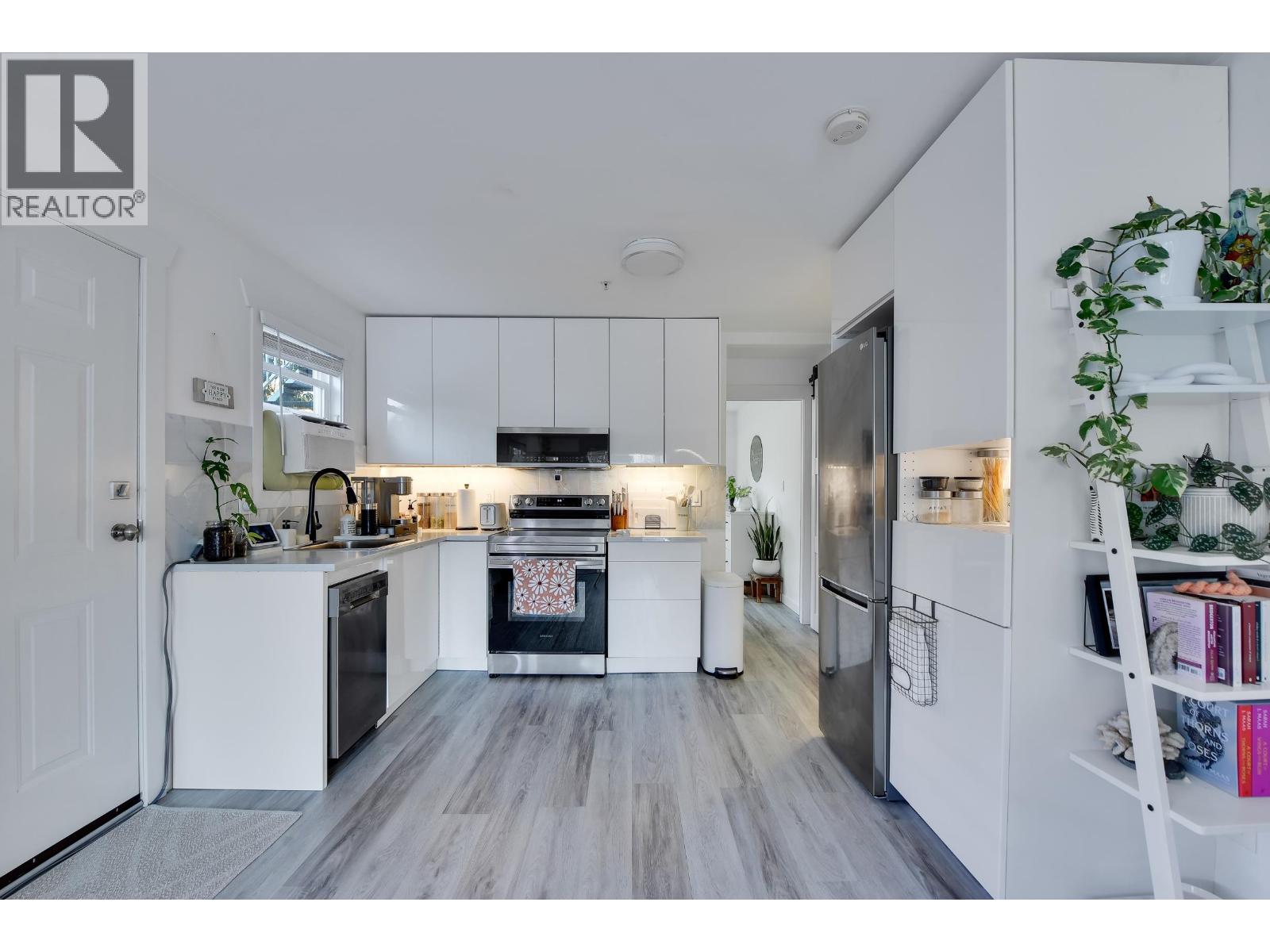 1991 SHAUGHNESSY STREET, Port Coquitlam