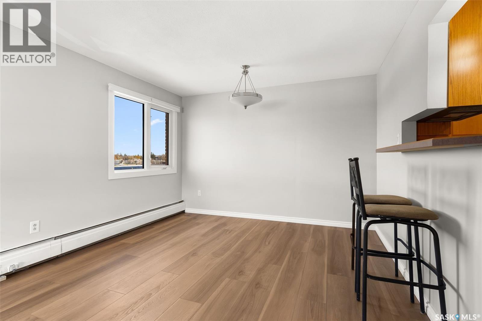 Single Family House Low rise for Sale in   Rae STREET Regina 