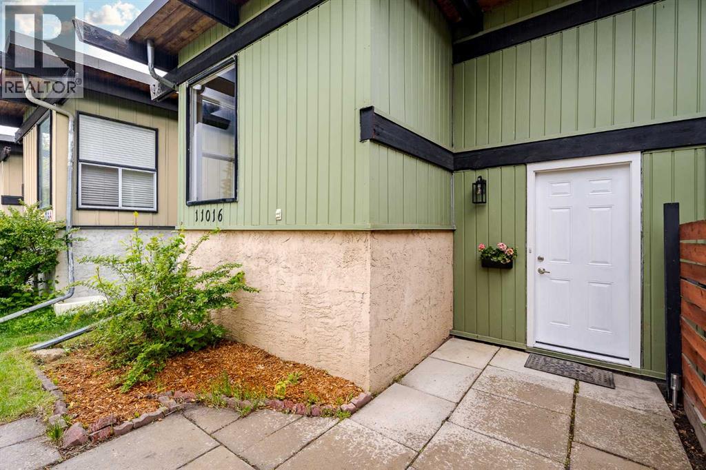 11016 5 Street SW, Calgary, Alberta