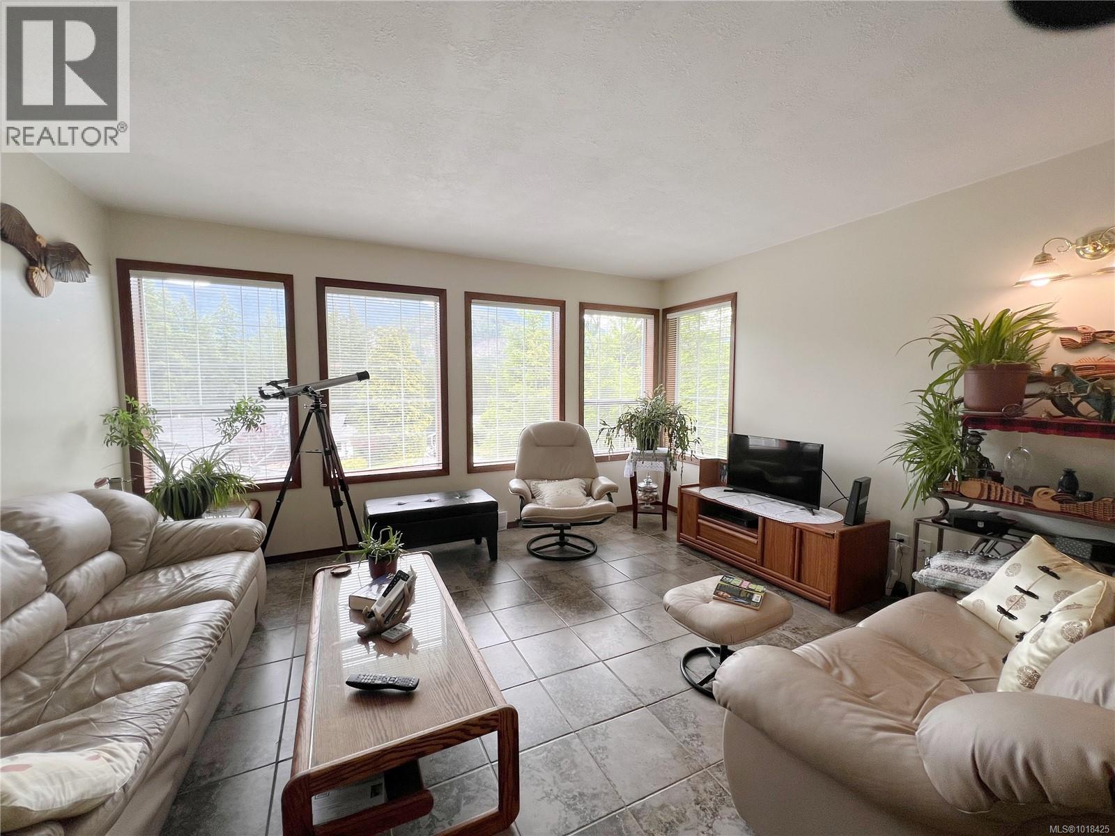 514 Cedar Cres, Gold River