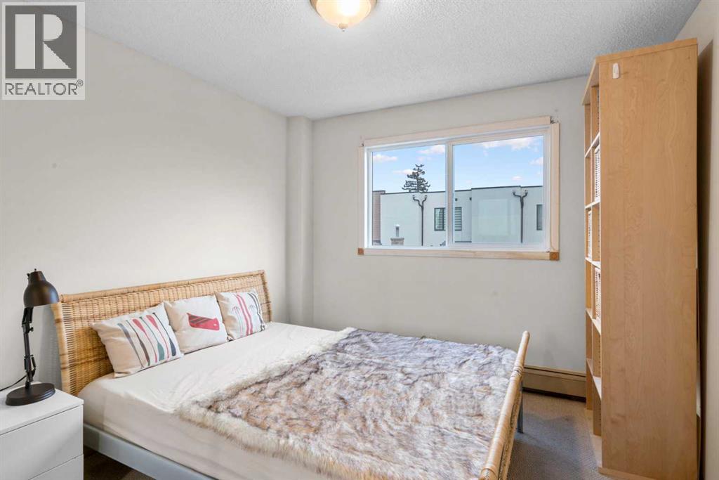 Single Family House for Sale in    Street SW Bankview Calgary 