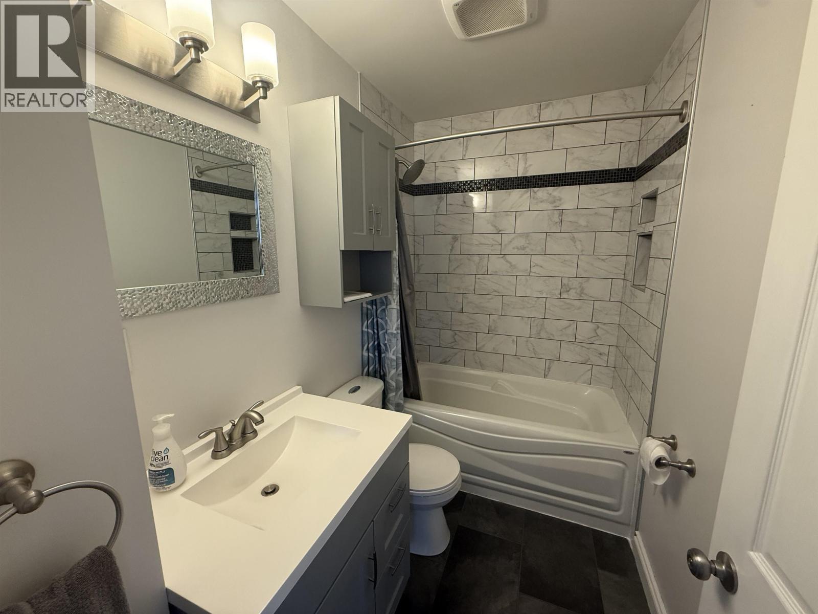 9215 104 AVENUE, Fort St. John