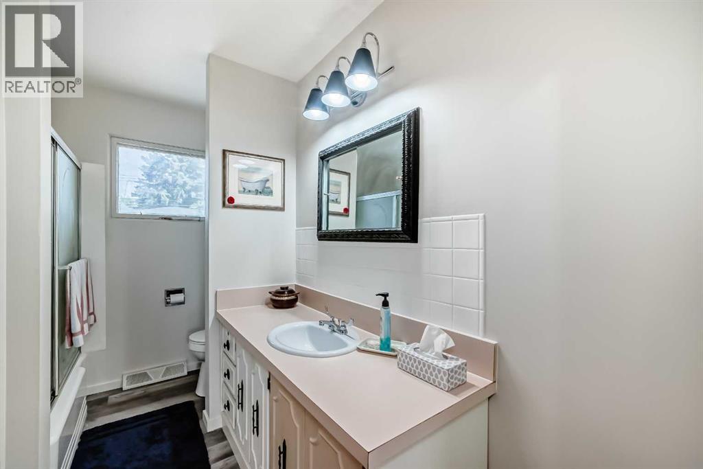 Single Family House Bungalow for Sale in  Springwood Drive SW Southwood Calgary 