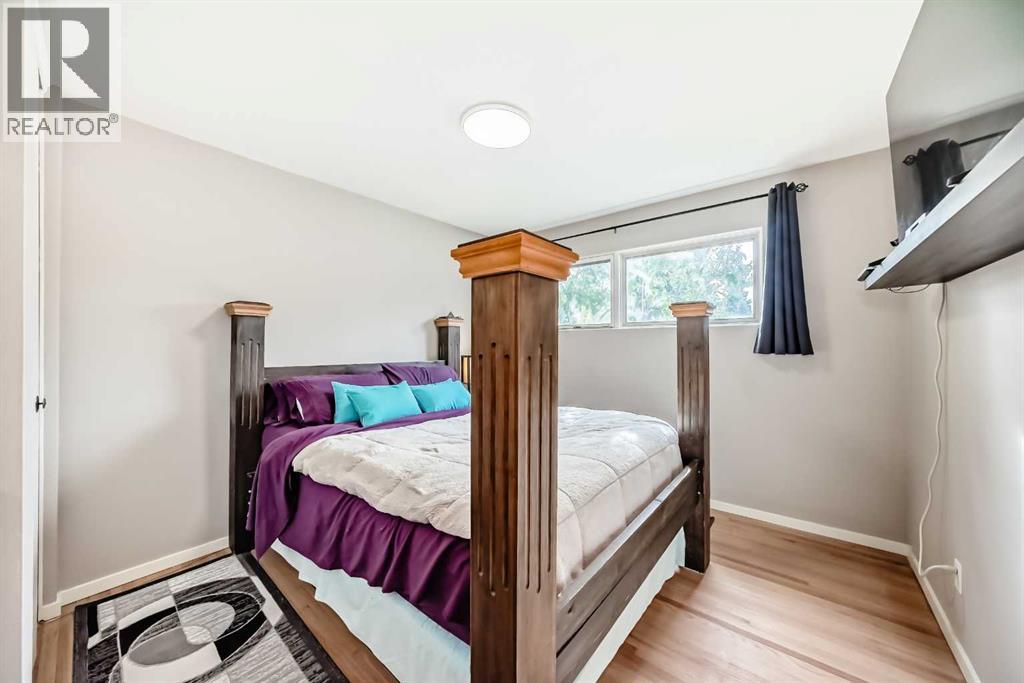 Single Family House Bungalow for Sale in  Springwood Drive SW Southwood Calgary 