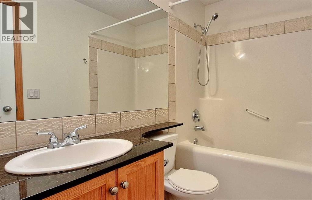 Single Family House for Sale in  Centre A Street NE Crescent Heights Calgary 