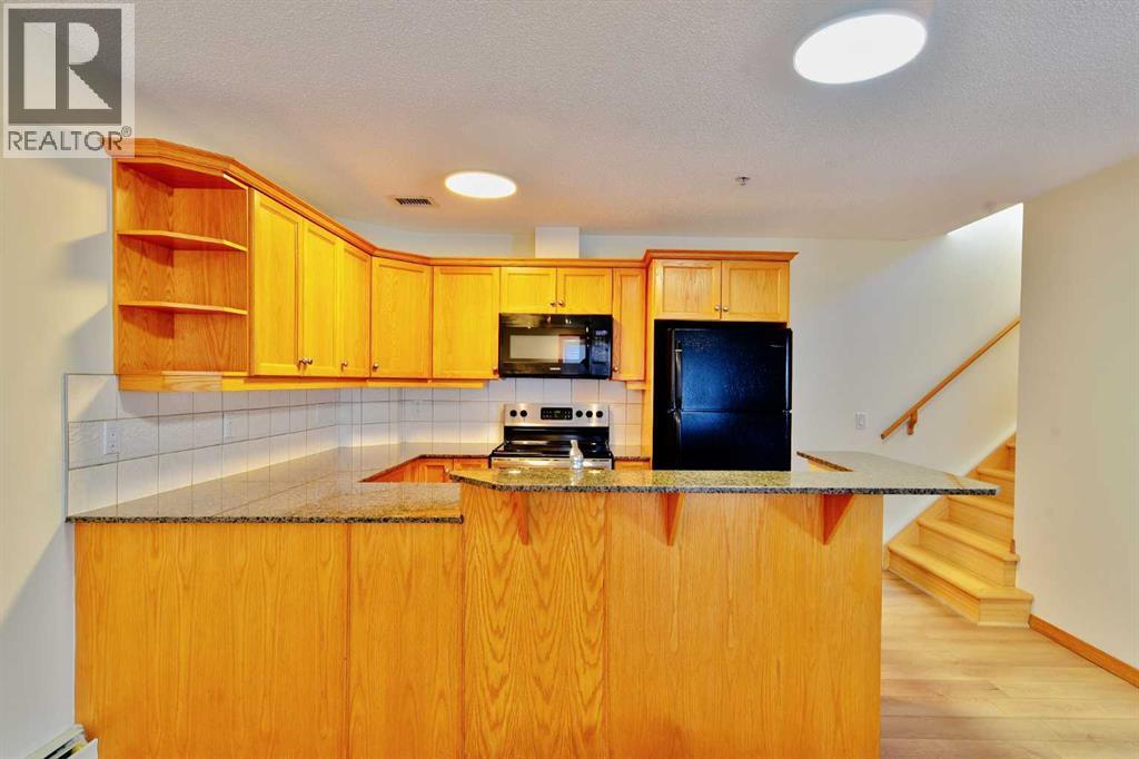 Single Family House for Sale in  Centre A Street NE Crescent Heights Calgary 