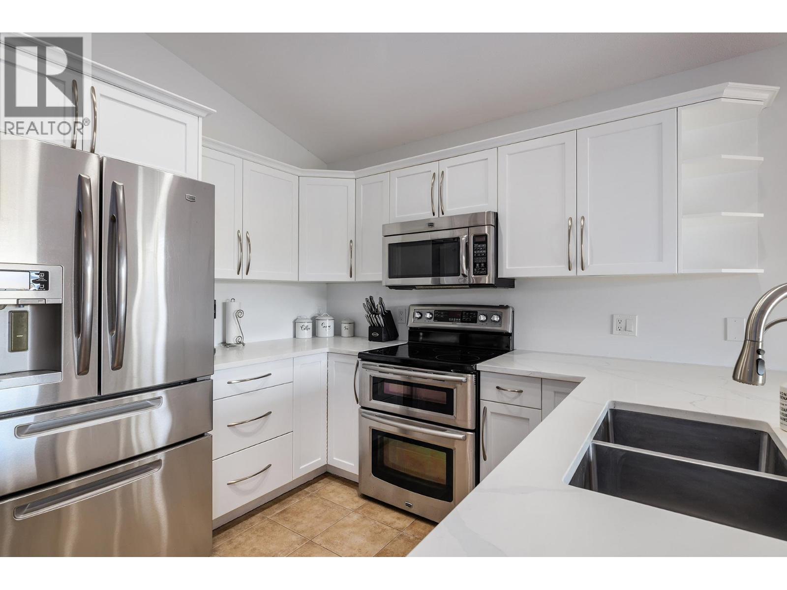 2 11392 Lodge Road, Lake Country