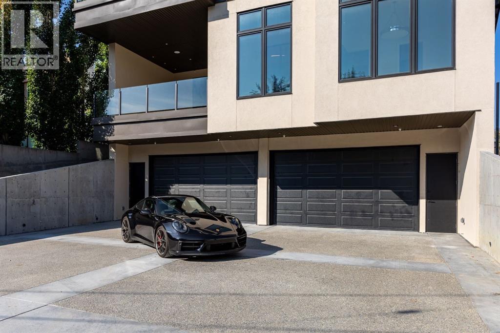 Single Family House for Sale in B  A Street SW Parkhill Calgary 