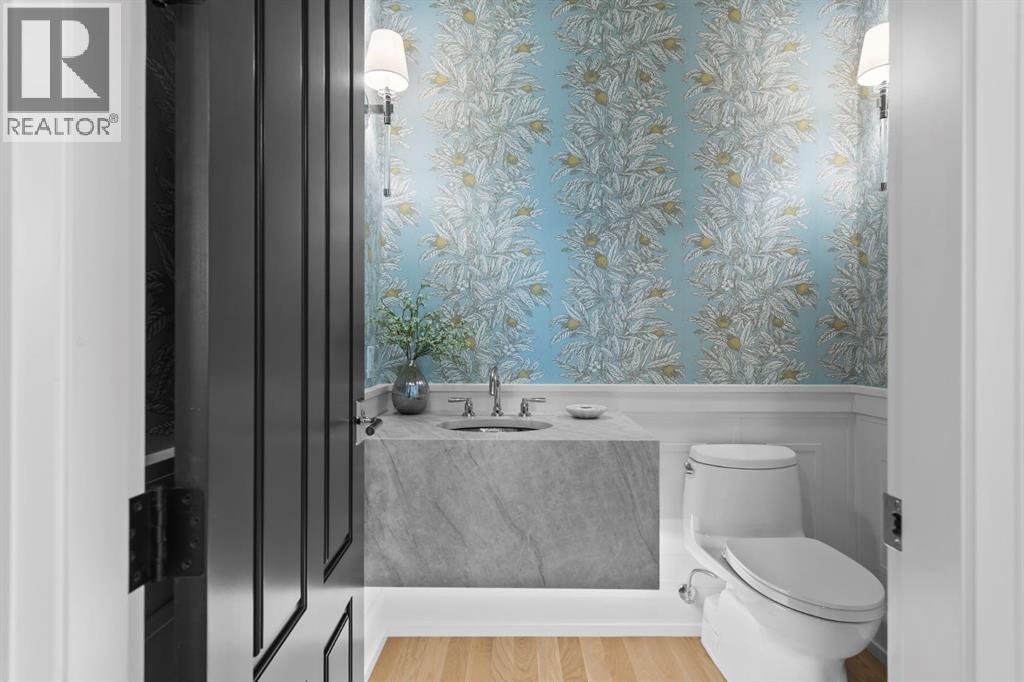 Single Family House for Sale in B  A Street SW Parkhill Calgary 