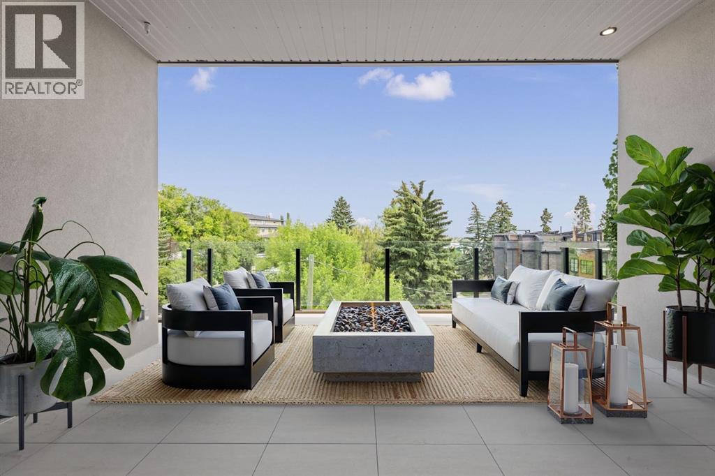 Single Family House for Sale in B  A Street SW Parkhill Calgary 