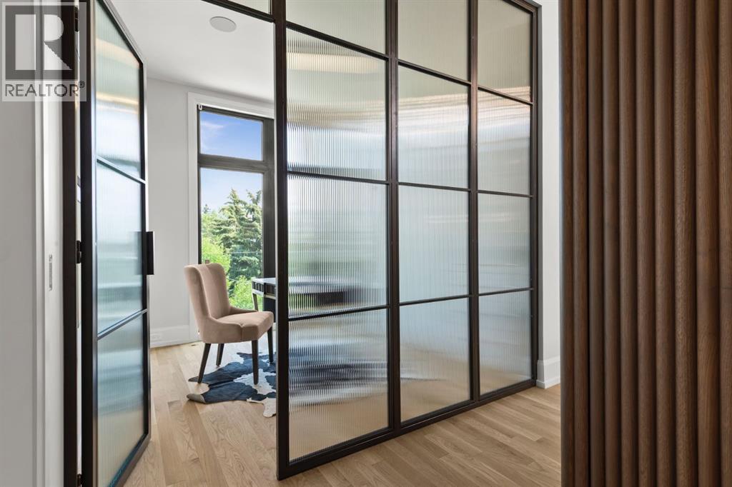 Single Family House for Sale in B  A Street SW Parkhill Calgary 