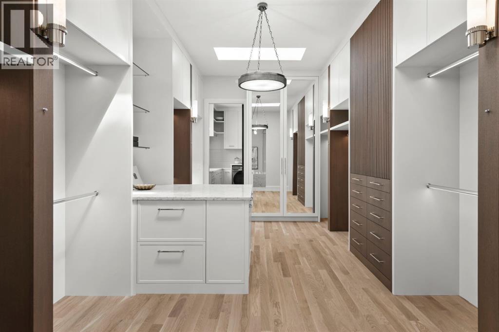 Single Family House for Sale in B  A Street SW Parkhill Calgary 