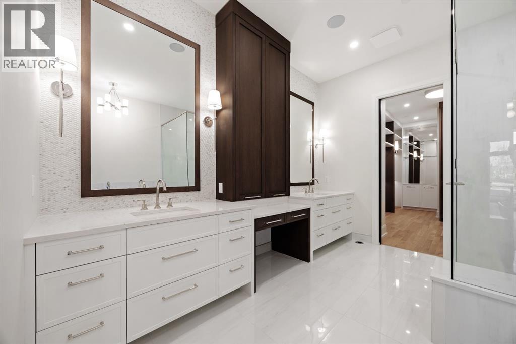 Single Family House for Sale in A  A Street SW Parkhill Calgary 