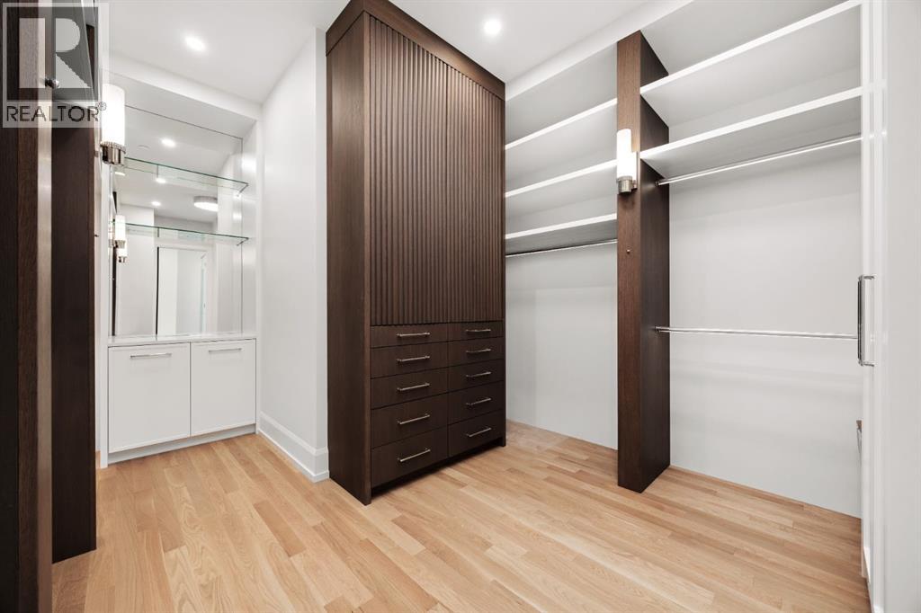 Single Family House for Sale in A  A Street SW Parkhill Calgary 