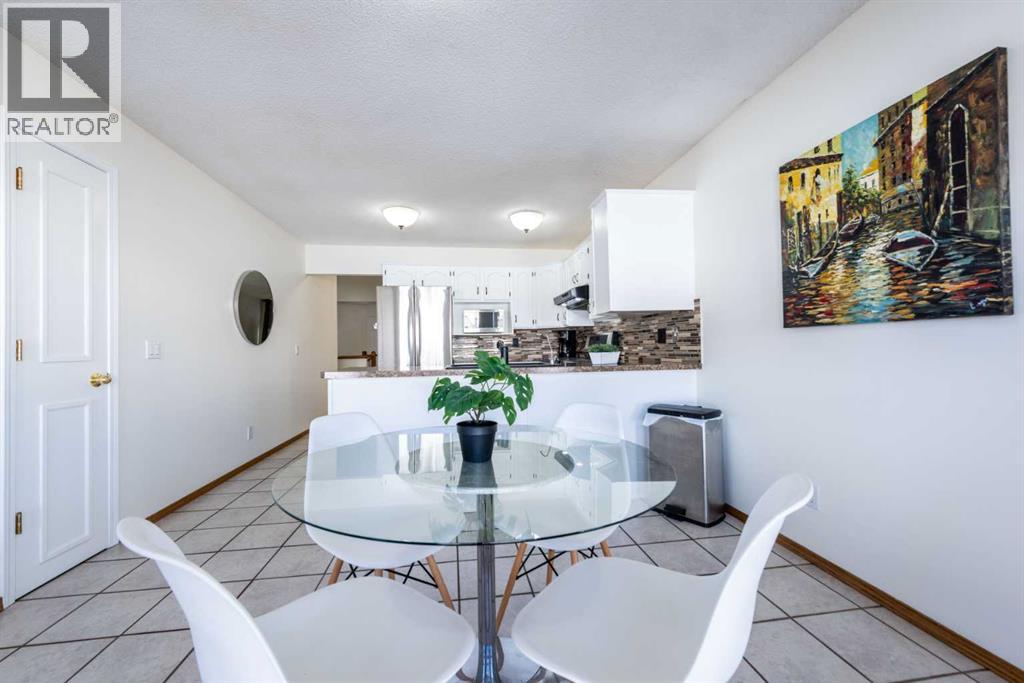 Single Family House Bungalow for Sale in  Douglas Woods Drive SE Douglasdale/Glen Calgary 