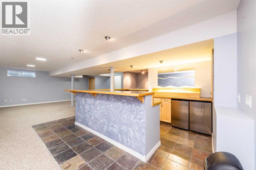 Single Family House Bungalow for Sale in  Douglas Woods Drive SE Douglasdale/Glen Calgary 