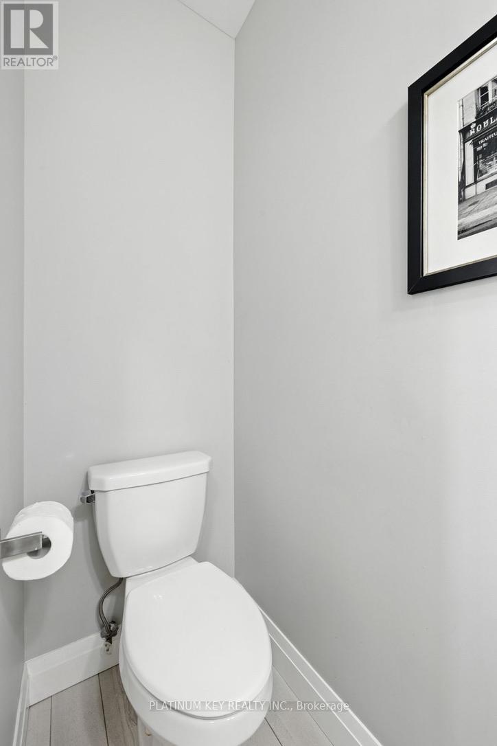 Single Family House for Sale in  SNYDERS AVENUE Central Elgin (Belmont) 