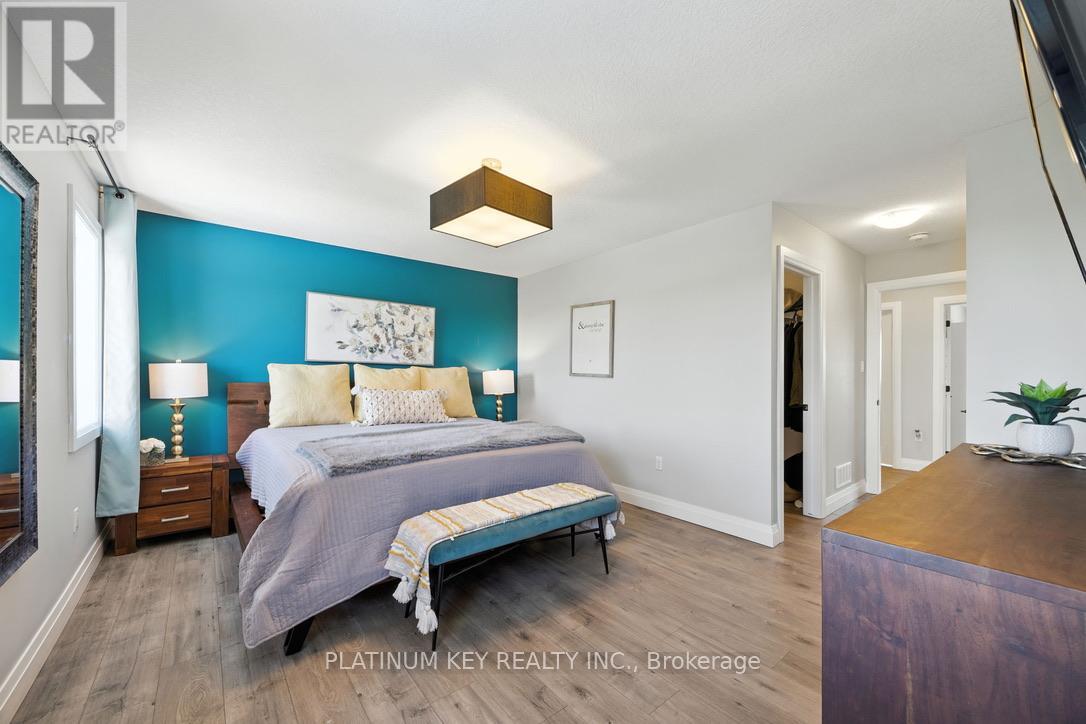 Single Family House for Sale in  SNYDERS AVENUE Central Elgin (Belmont) 