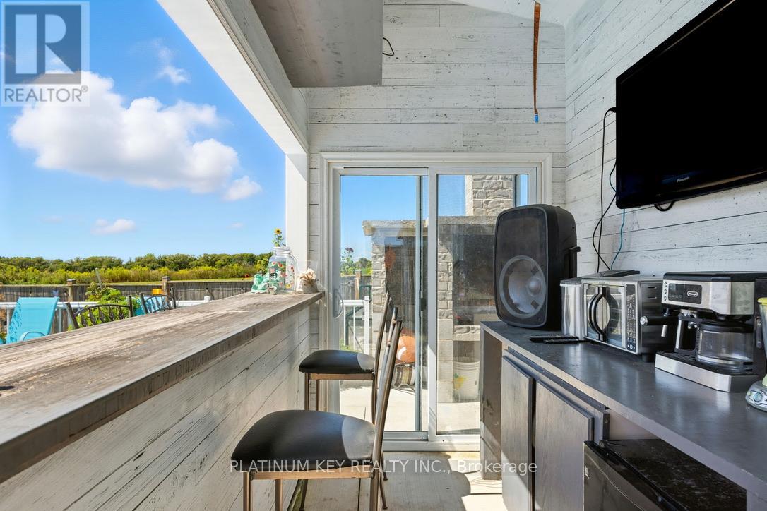 Single Family House for Sale in  SNYDERS AVENUE Central Elgin (Belmont) 