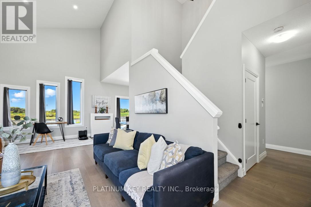 Single Family House for Sale in  SNYDERS AVENUE Central Elgin (Belmont) 