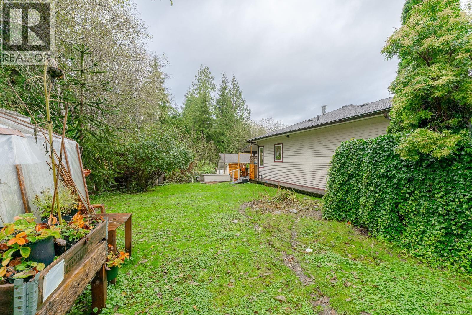 A 280 Binnacle Rd, Bamfield