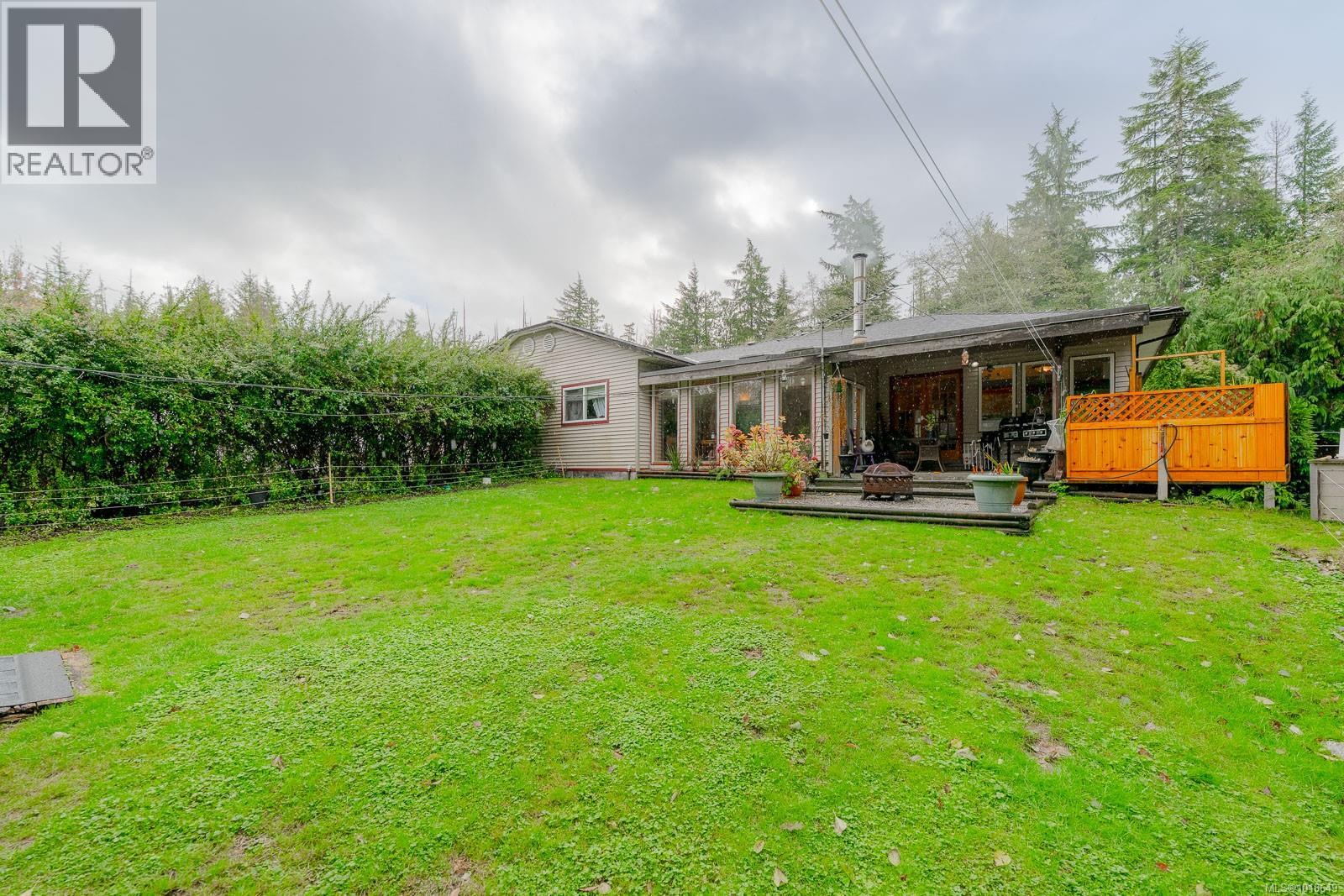 A 280 Binnacle Rd, Bamfield