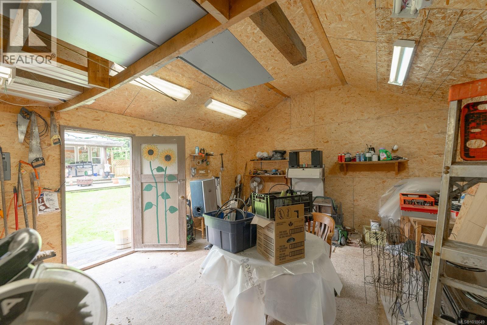 A 280 Binnacle Rd, Bamfield