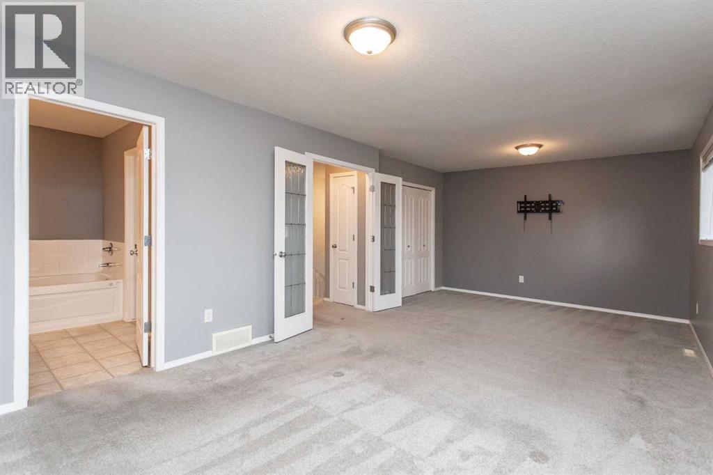 55 Arnold Close, Red Deer