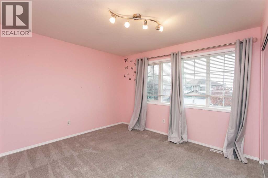 55 Arnold Close, Red Deer