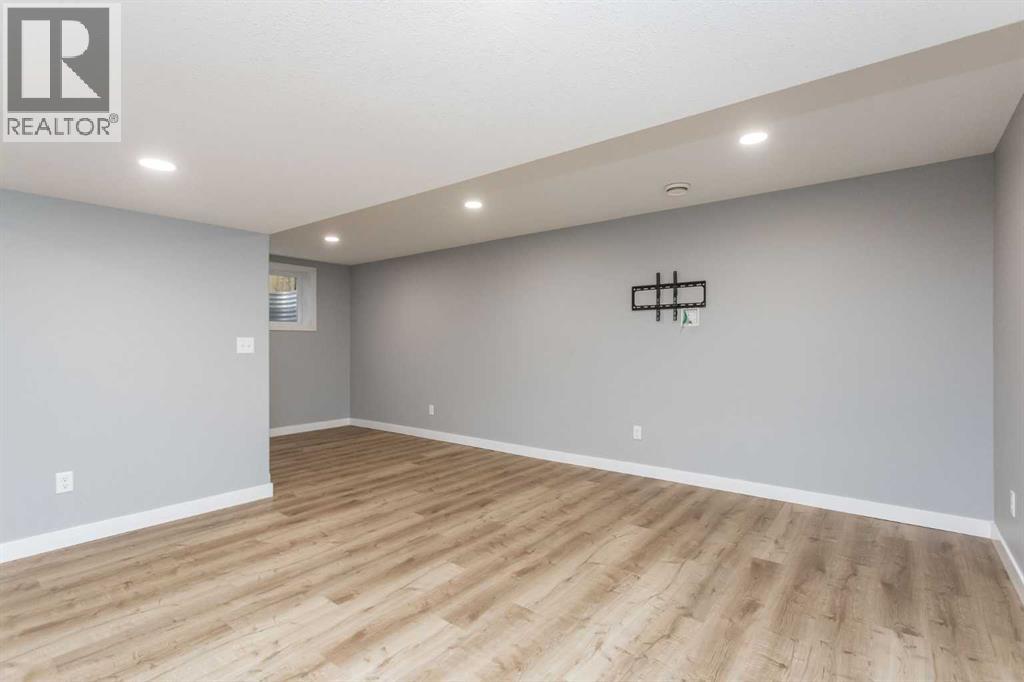 55 Arnold Close, Red Deer