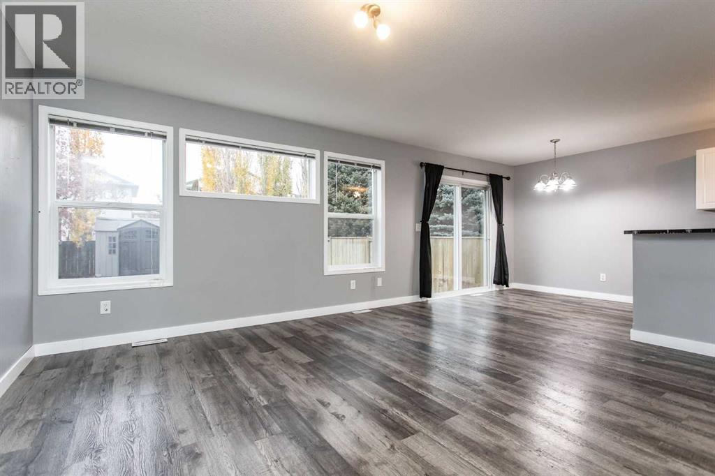 55 Arnold Close, Red Deer