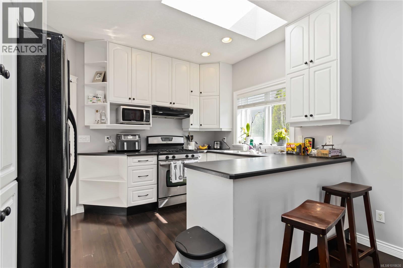  808 Jagdeep Place, Saanich