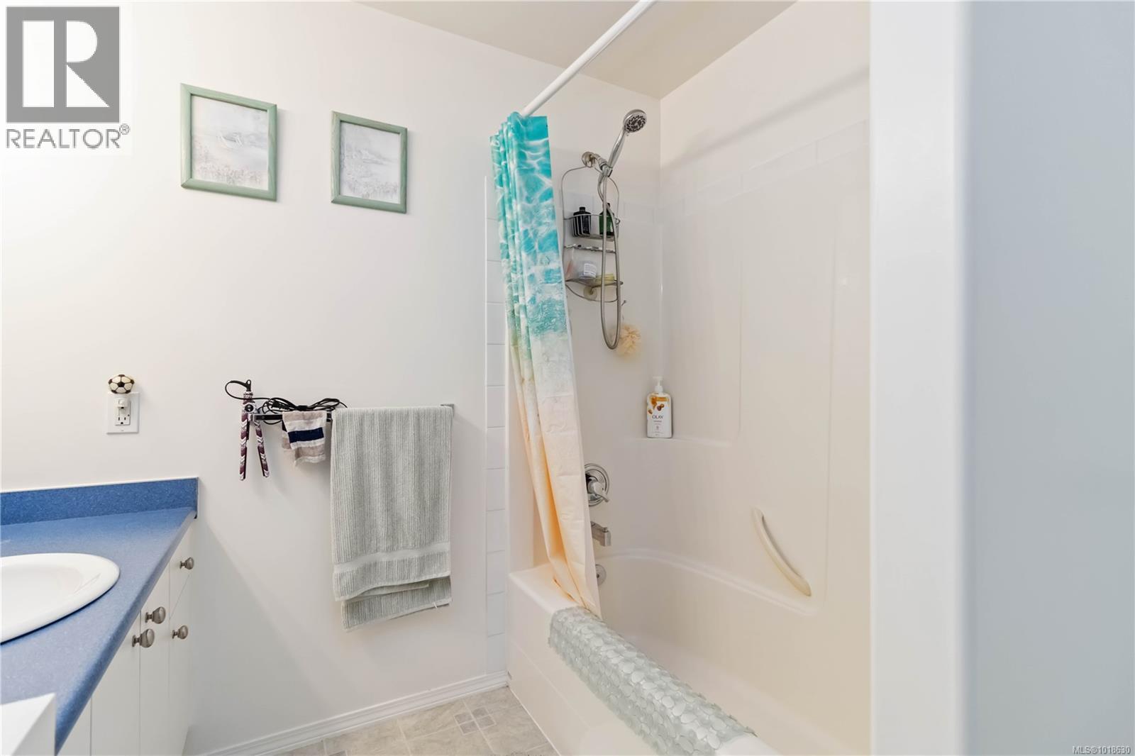  808 Jagdeep Place, Saanich