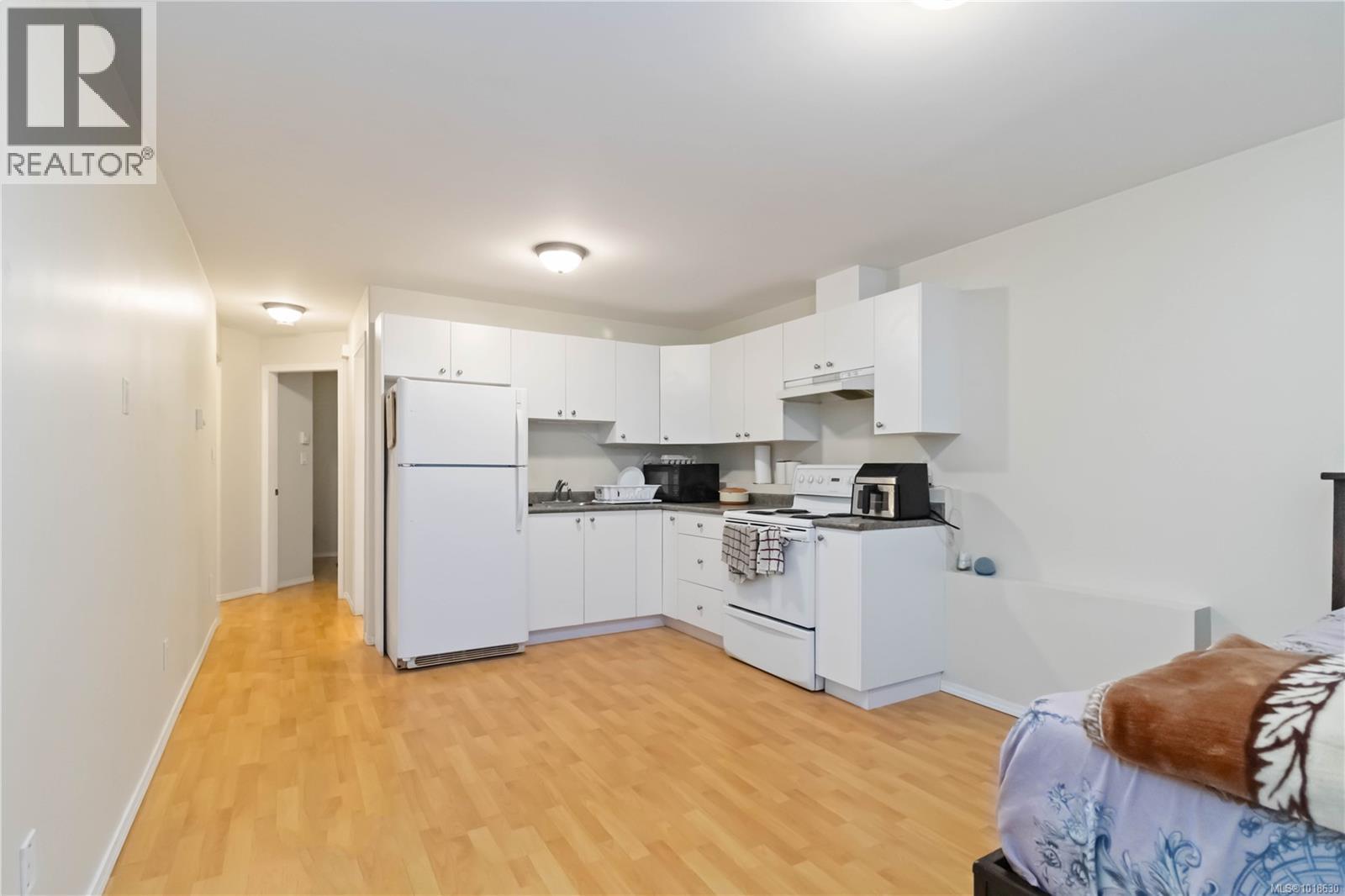  808 Jagdeep Place, Saanich