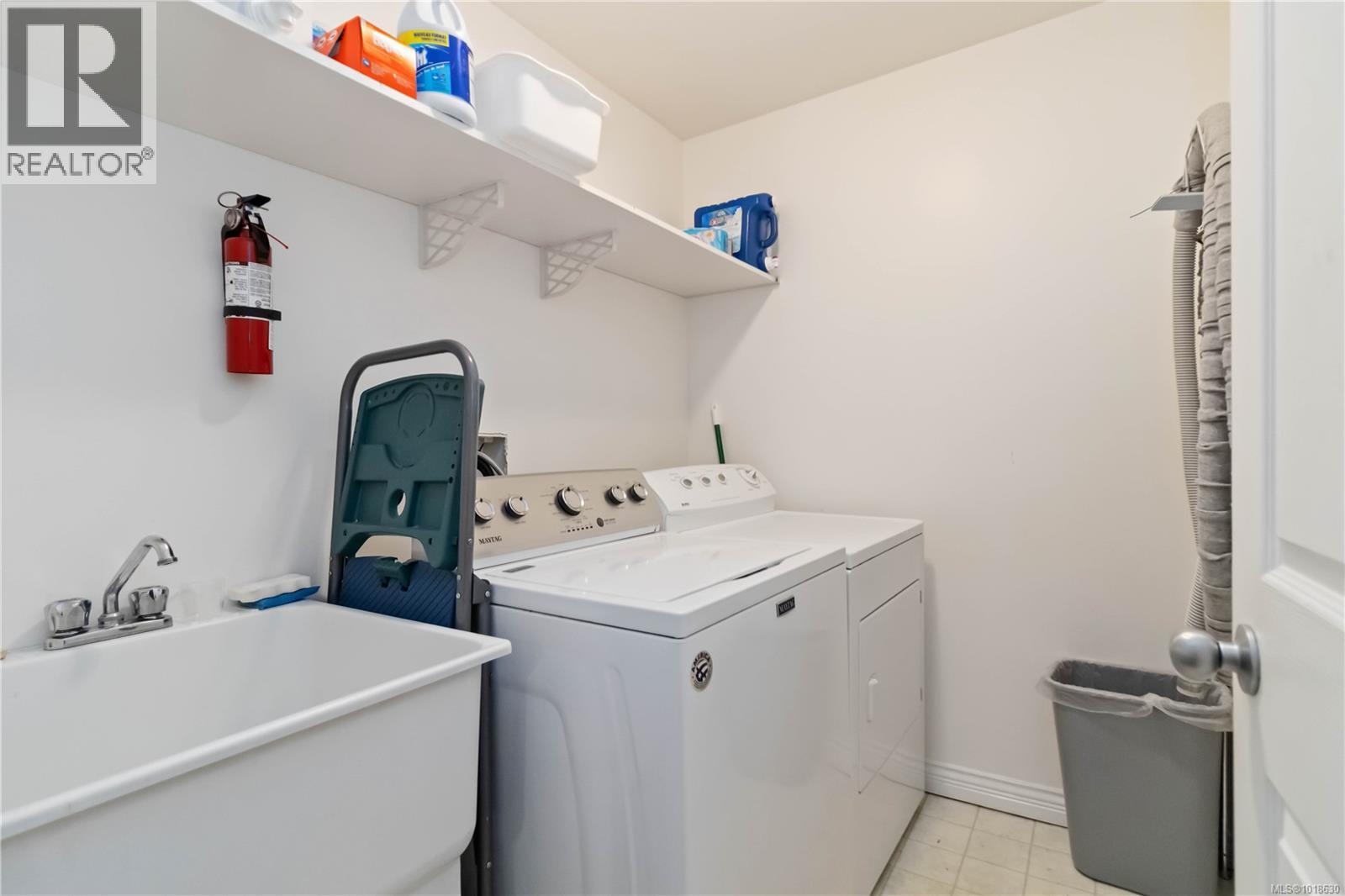  808 Jagdeep Place, Saanich