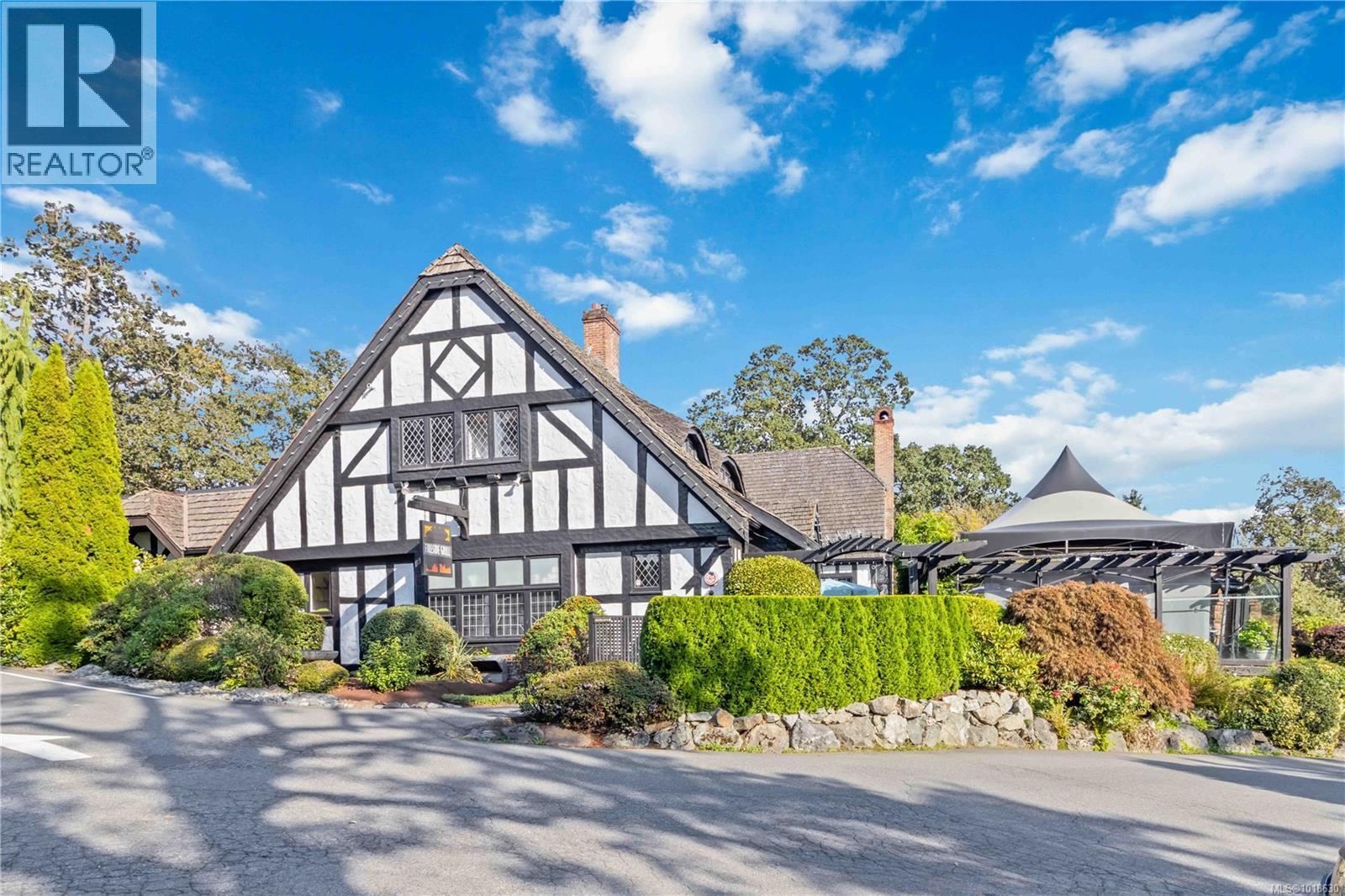  808 Jagdeep Place, Saanich