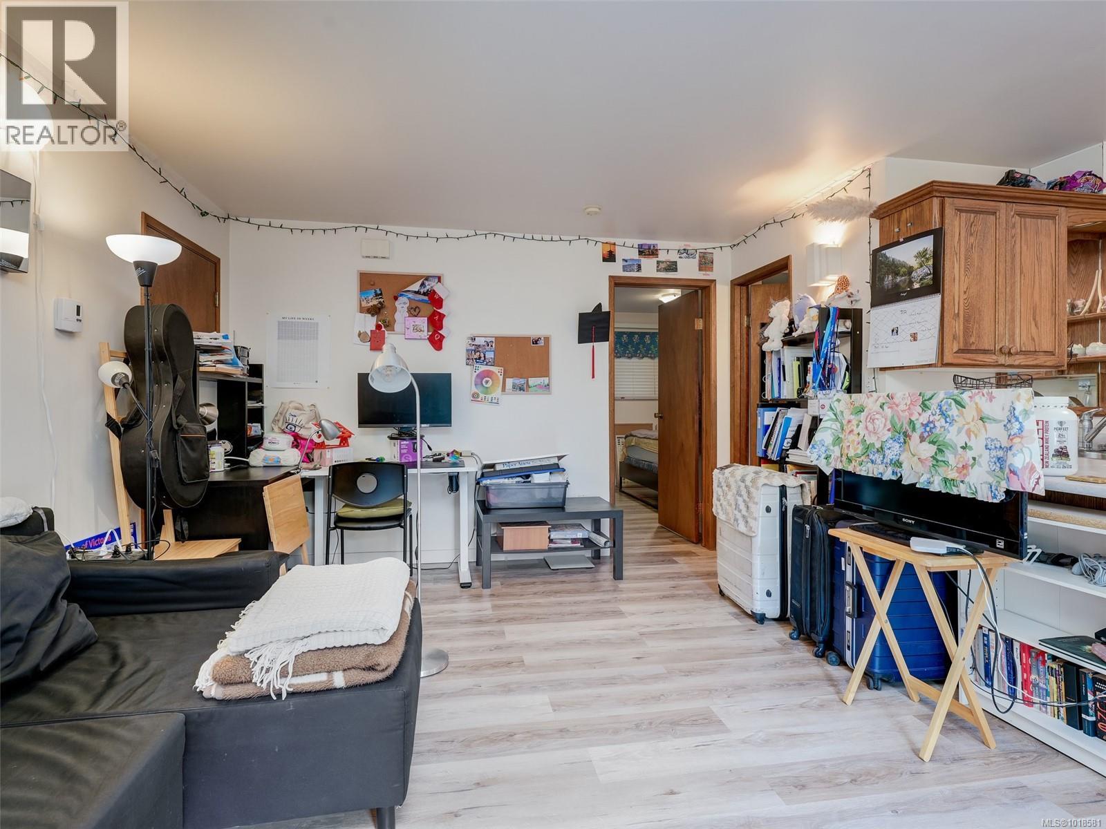 1544 GRANADA CRES - 20