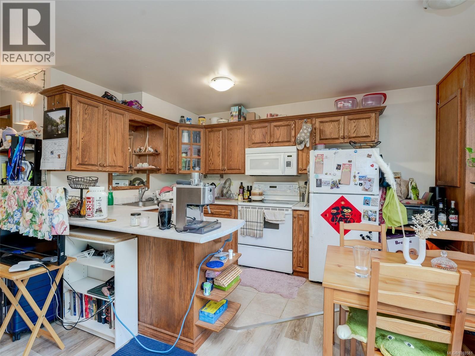 1544 GRANADA CRES - 22