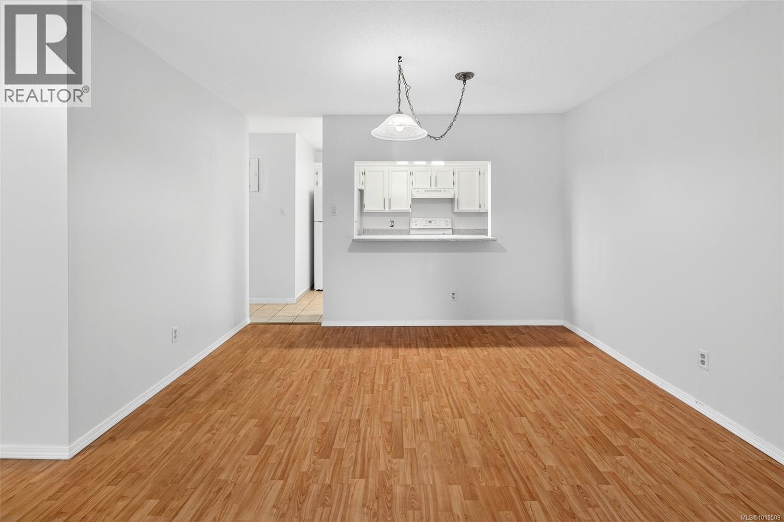 #201 1188 YATES ST - 18