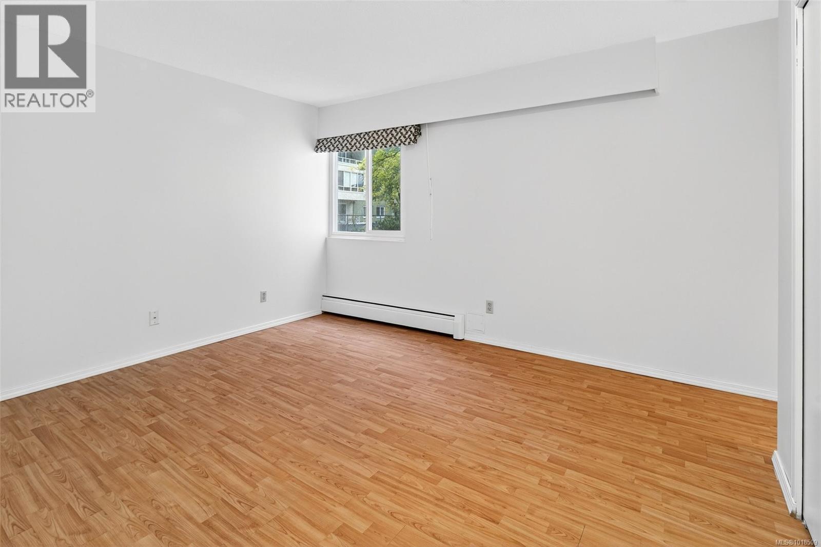 #201 1188 YATES ST - 26